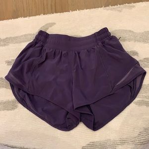 Lululemon Hotty Hot 2.5” Short